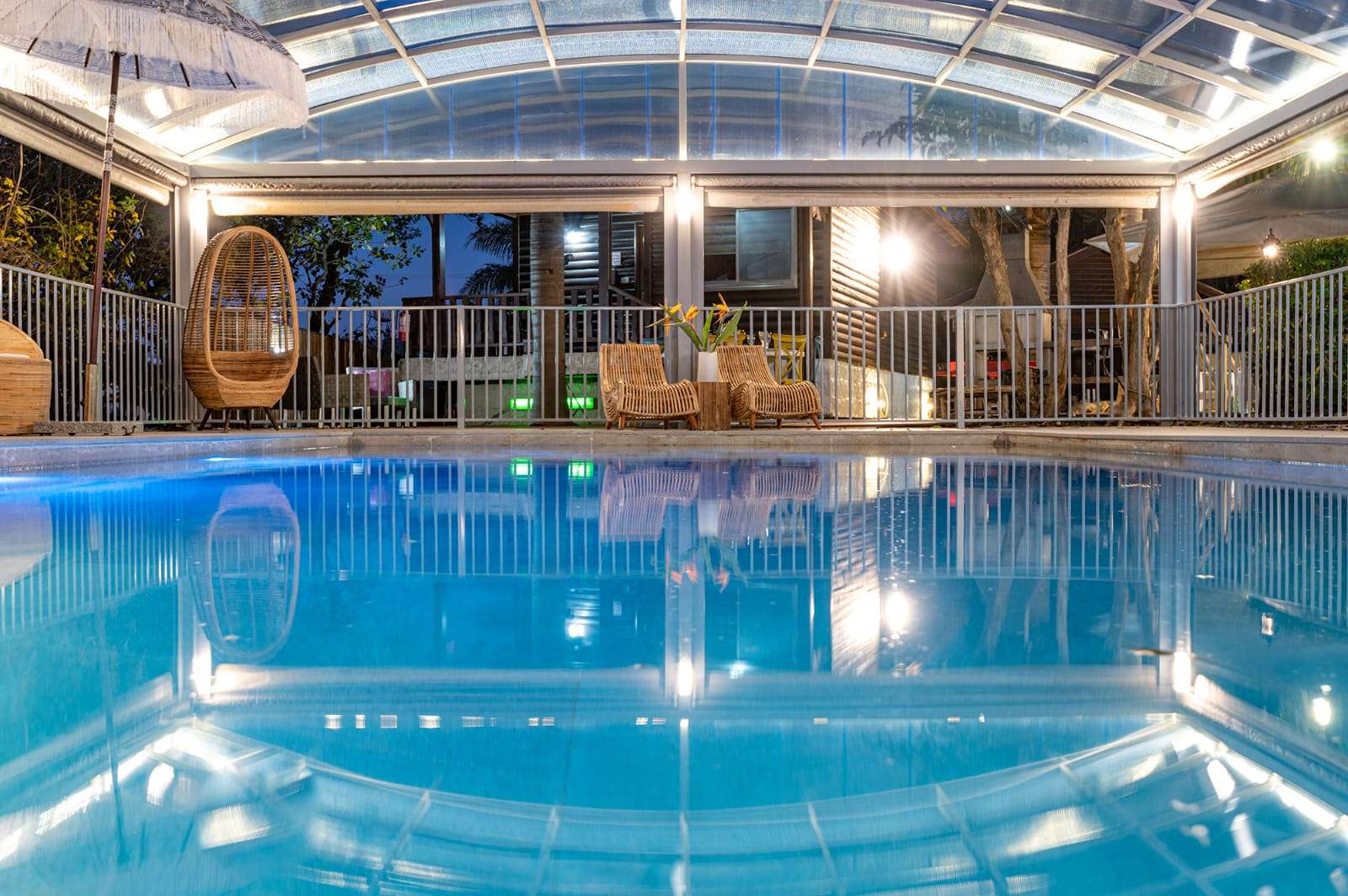 אל המעיינות הקסומים